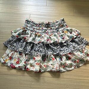Style by GG Colorful Floral Flowy Short Skity